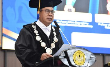 Prof. Dr. Sos. Waluyo Handoko, M.Sc. Dikukuhkan sebagai Guru Besar Bidang Ekonomi Politik Pembangunan