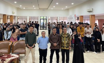 Kuliah Dosen Tamu Meninjau Adopsi E-Voting dalam Demokrasi
